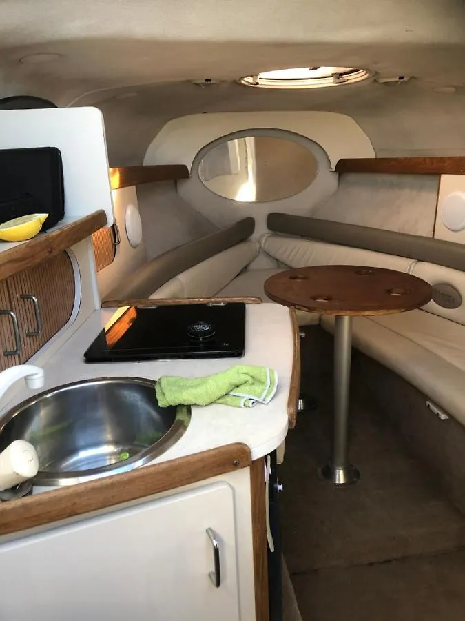 Logement Atypique Golfe De Saint Tropez 0*, 孔格林 法国