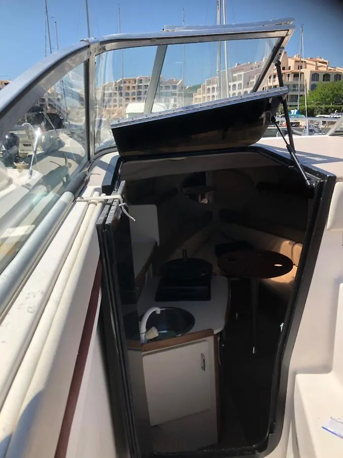 Logement Atypique Golfe De Saint Tropez 船屋 孔格林